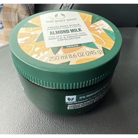 The Body Shop Almond Milk Body Scrub 240ml 8.2oz - Picture 2 of 6